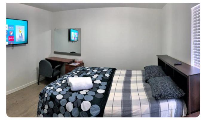 B&B Master Bedroom In Sidoni Home with 2 Queen Beds Abbotsford Buitenkant foto